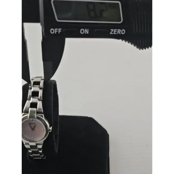 Rare Lady's Seiko Rose 1N00-0GN0 Diamond Dial Quartz Watch New Battery Runs Mint - Picture 5 of 11